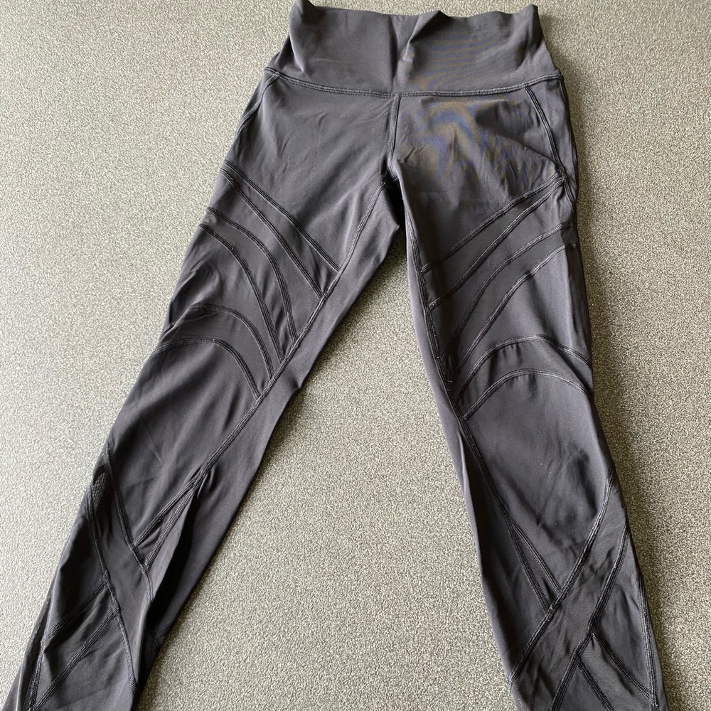 Lululemon mesh detail leggings